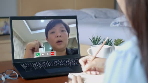 Pracovat Domova Boss Dělat Videokonference Objednat Práci Zaměstnancem Přes Notebook — Stock video