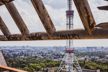 Kiev TV kulesi. 385 metre yüksekliğinde.
