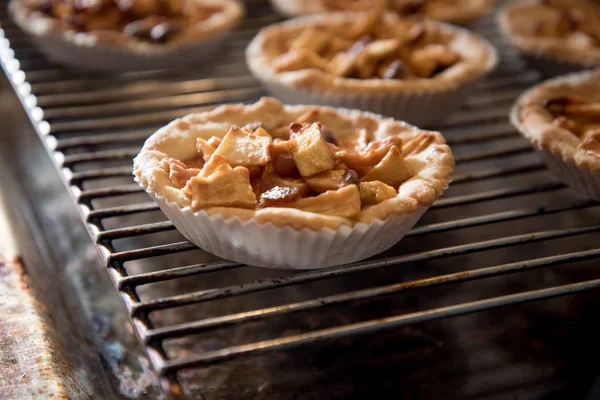small apple pie cakes