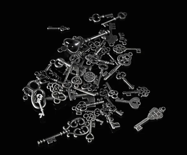 Old Keys Black Background — Stock Photo, Image