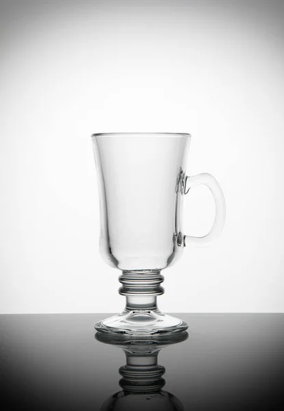Стеклянная Чашка Белом Фоне — стоковое фото
