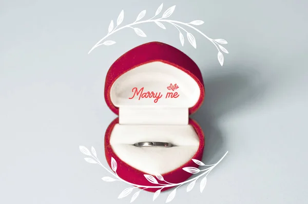 Engagement ring in gift box — Stock Photo, Image