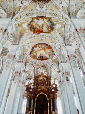 Münih, Almanya - 28 Haziran 2019: Heilig Geist Kirche veya Kutsal Ruh Kilisesi 