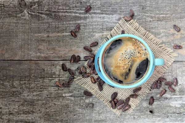 Café Caliente Una Taza Con Granos Café — Foto de Stock