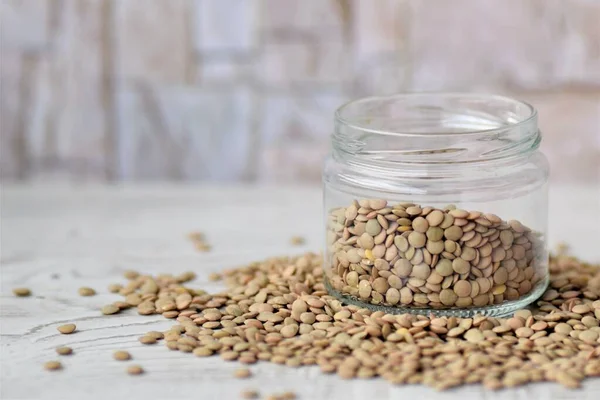 Lentilles Vertes Sur Table Bois Dans Bocal Verre — Photo