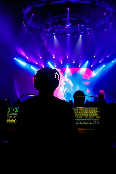 Soundmanager über Rockkonzert — Stockfoto