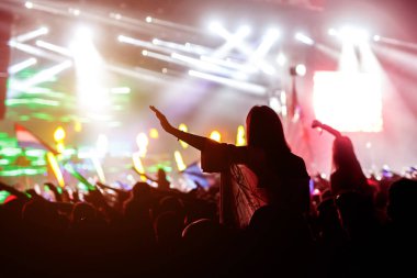 Müzik Festivali konser zevk kız.