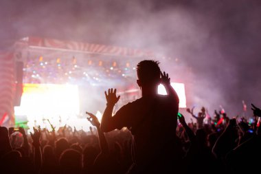Slhouette gencin konser