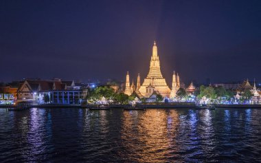 Arun pagoda Tapınağı waterfront günbatımı, en ünlü Turizm Tayland sonra