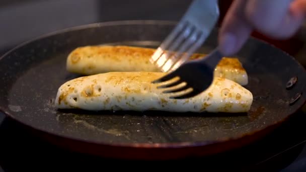 Comida Caseira Panquecas Cozinha Uma Panela — Vídeo de Stock