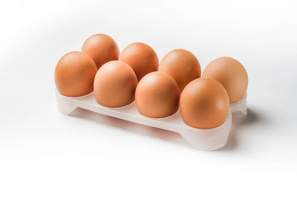 Huevos Pollo Una Bandeja Huevo Sobre Fondo Blanco — Foto de Stock