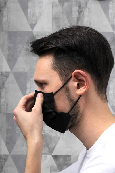 Man Med Skyddsmask Mask Från Virus Och Bakterier Man Har — Stockfoto