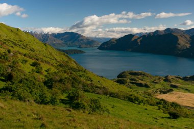 Roy Tepesi, Wanaka, Güney Adası, Yeni Zelanda 'dan panoramik manzara.