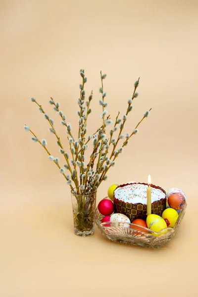 复活节彩蛋 蜡烛和兔子组合 — 图库照片