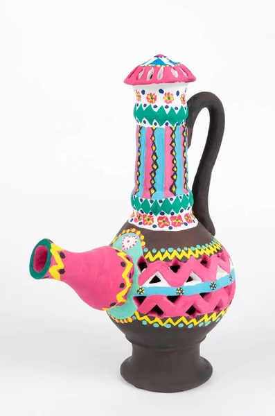 Jarra de cerámica artesanal colorida decorada — Foto de Stock