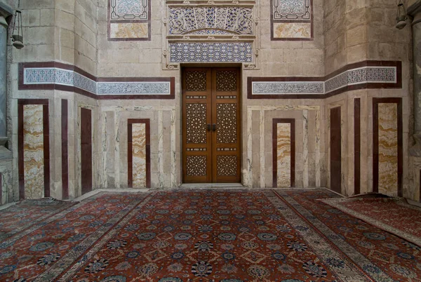 Interiör skott av Al Rifaii Mosque (kungliga moskén) med inredda — Stockfoto
