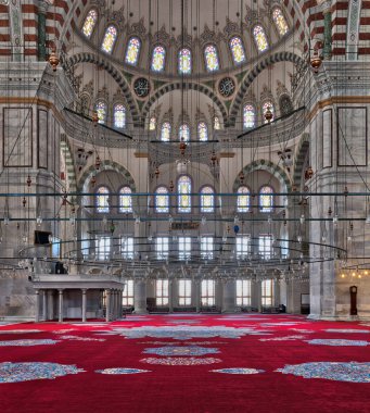 Fatih Camii, genel bir Osmanlı Camii, İstanbul 'un Fatih ilçesinde
