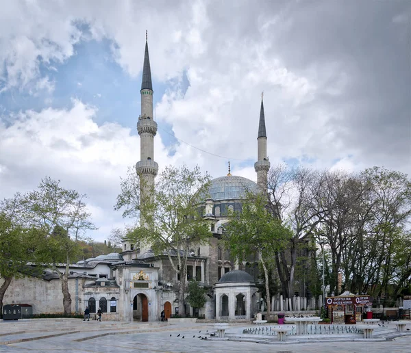 Haliç Eyüp Sultan Camii Eyüp ilçe Istanbul, Türkiye şehir duvarlarının dışında yer alan dış gün çekim yakınındaki