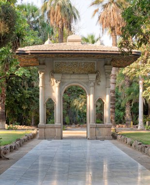 Porte-cochere (at arabası sundurma, Gate) kamu Parkı, Manial Sarayı, Prince Mohammed Ali Tewfik, Cairo, Mısır