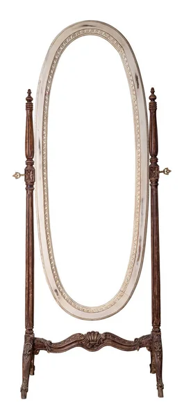 Antika ahşap süslü eliptik cheval pansuman ayna duran izole kırpma yolu da dahil olmak üzere beyaz arka plan üzerinde beyaz ve kahverengi renkleri kapalı boyalı