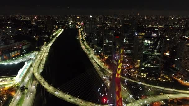 Luchtfoto Van Beroemde Estaiada Bridge Versierd Voor Kerstmis Nieuwjaar Vieringen — Stockvideo