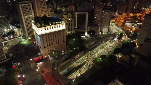夜の公共建築物の空中ビュー ブラジルのサンパウロの有名な場所 素晴らしい風景 — ストック動画