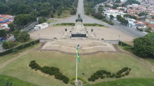 Flygfoto Över Offentliga Brasiliens Självständighetspark Och Monument Ipiranga Sao Paulo — Stockvideo