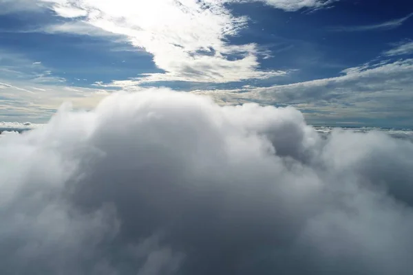 Drone Terbang Atas Awan Dengan Langit Yang Indah Great Lansekap — Stok Foto