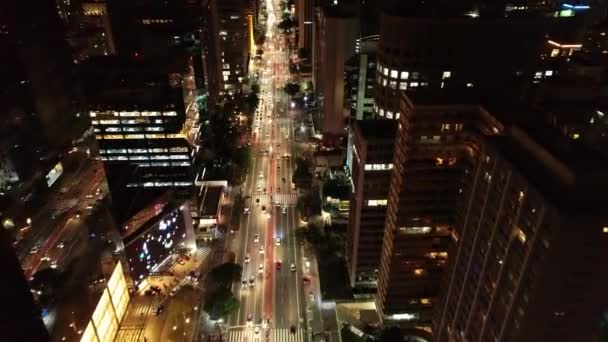 Vista Panorámica Una Avenida Iluminada Sao Paulo Brasil Avenida Paulista — Vídeo de stock