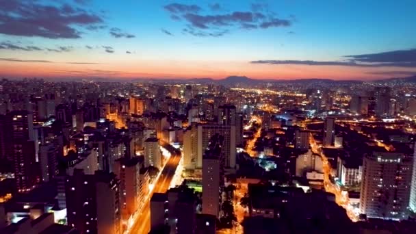 Vista Aérea Puesta Sol Escena Vida Ciudad Gran Paisaje — Vídeos de Stock