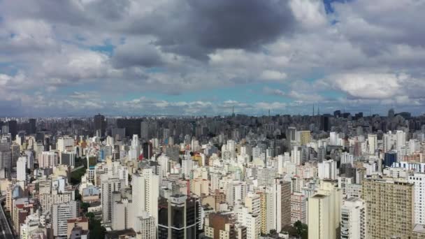 Vista Panorámica Una Ciudad Día Nublado Gran Paisaje — Vídeo de stock