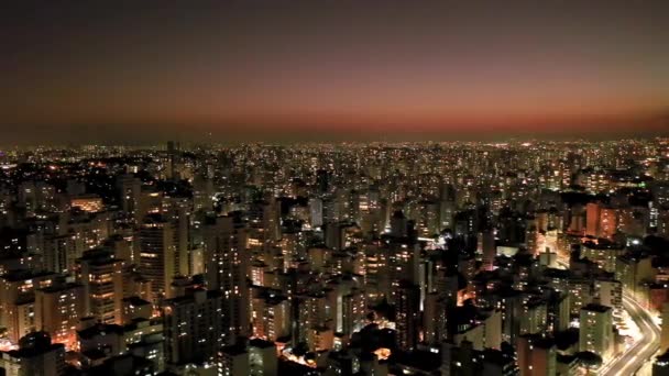 Vista Aérea Escena Vida Ciudad Con Horizonte Atardecer Gran Paisaje — Vídeo de stock