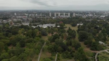 1800 'lerin başında Chiswick Manzarası ile Hollanda Sarayı' na doğru ilerleyen Hava Çekimi