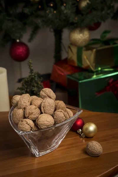 Valnötter på jul — Stockfoto