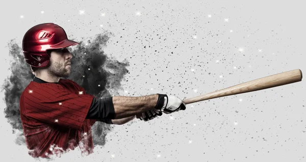 煙の爆発から出てくる野球選手 — ストック写真