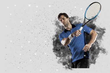 Duman bir patlama dışarı geliyor tenis oyuncusu .