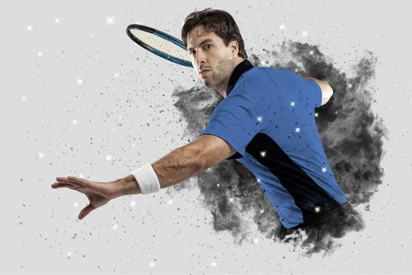 Duman bir patlama dışarı geliyor tenis oyuncusu .