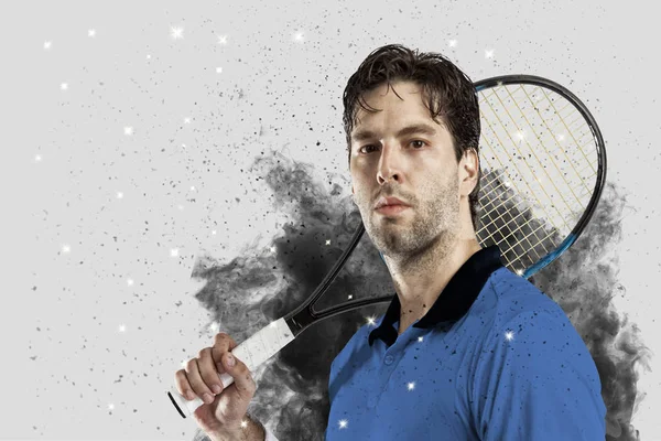 Duman bir patlama dışarı geliyor tenis oyuncusu .