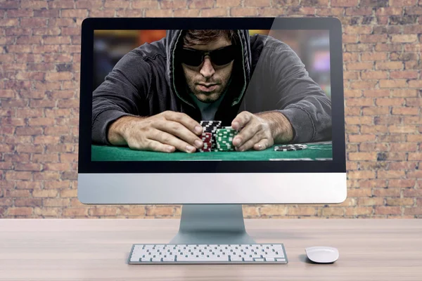 Jugador de Poker Online —  Fotos de Stock