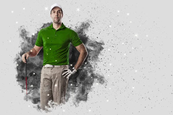 Golf oyuncu duman bir patlama dışarı geliyor