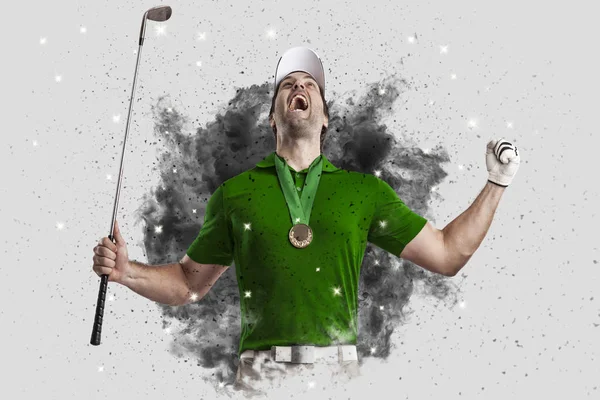 Golf oyuncu duman bir patlama dışarı geliyor