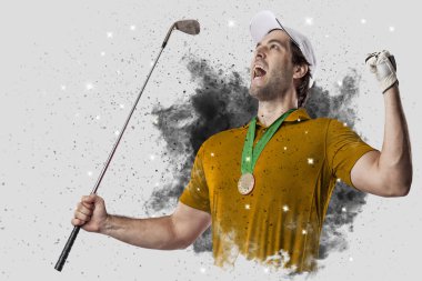 Golf oyuncu duman bir patlama dışarı geliyor
