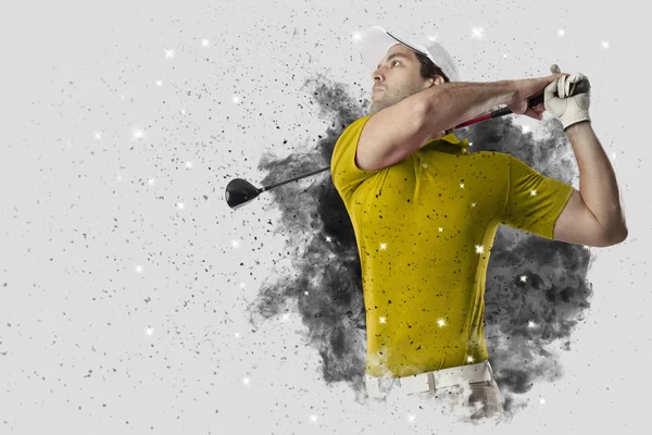 Golf oyuncu duman bir patlama dışarı geliyor