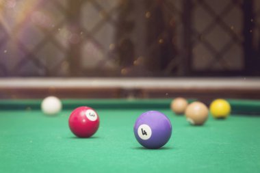 Bilardo masası bilardo topları.