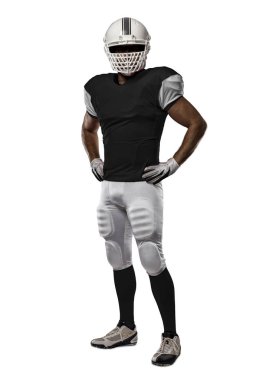 Futbolcu siyah üniforma ile