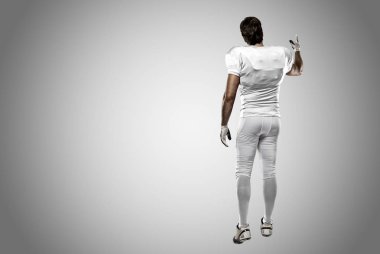 Beyaz üniforma futbolcu