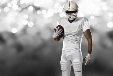 Beyaz üniforma futbolcu