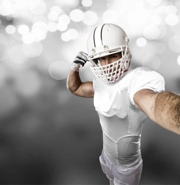 Beyaz üniforma futbolcu