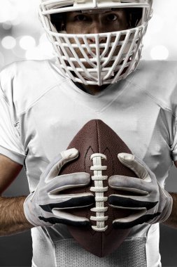 Beyaz üniforma futbolcu