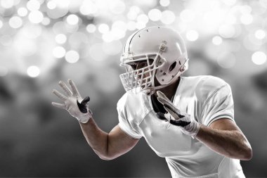 Beyaz üniforma futbolcu